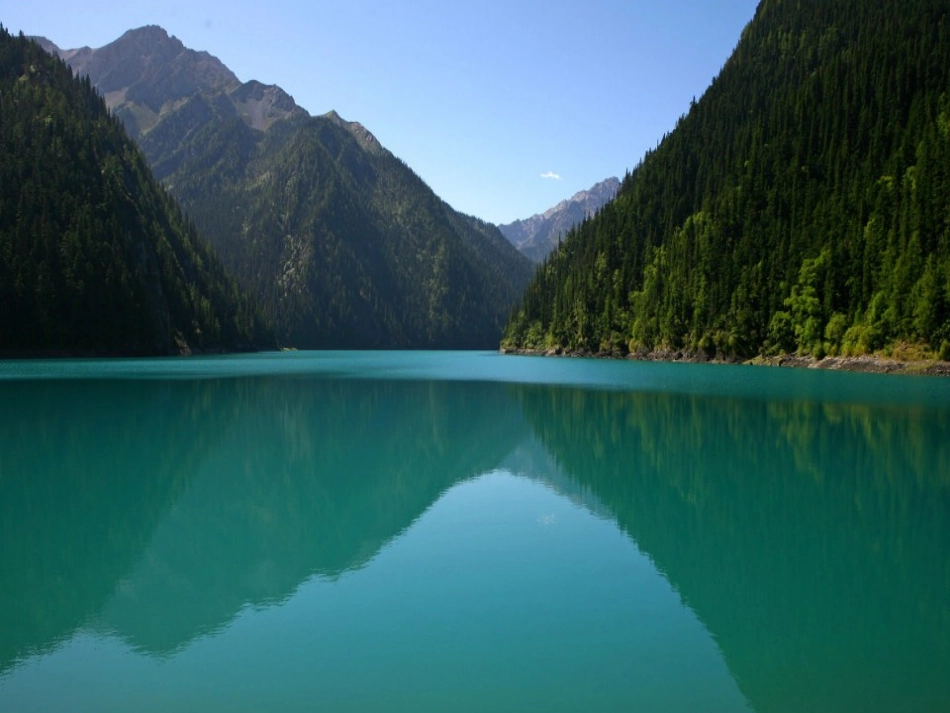 轴对称图形和轴对称1111111111111._第1页