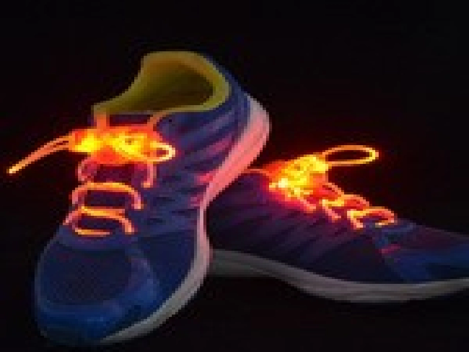 《会亮的玩具》课件02_第2页