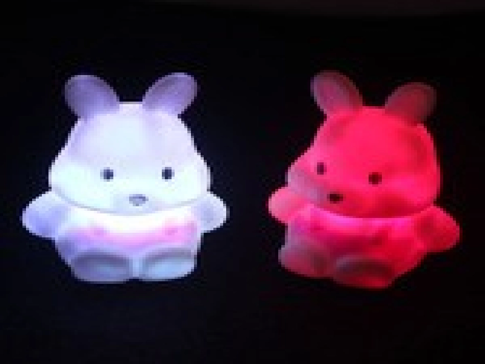 《会亮的玩具》课件02_第3页