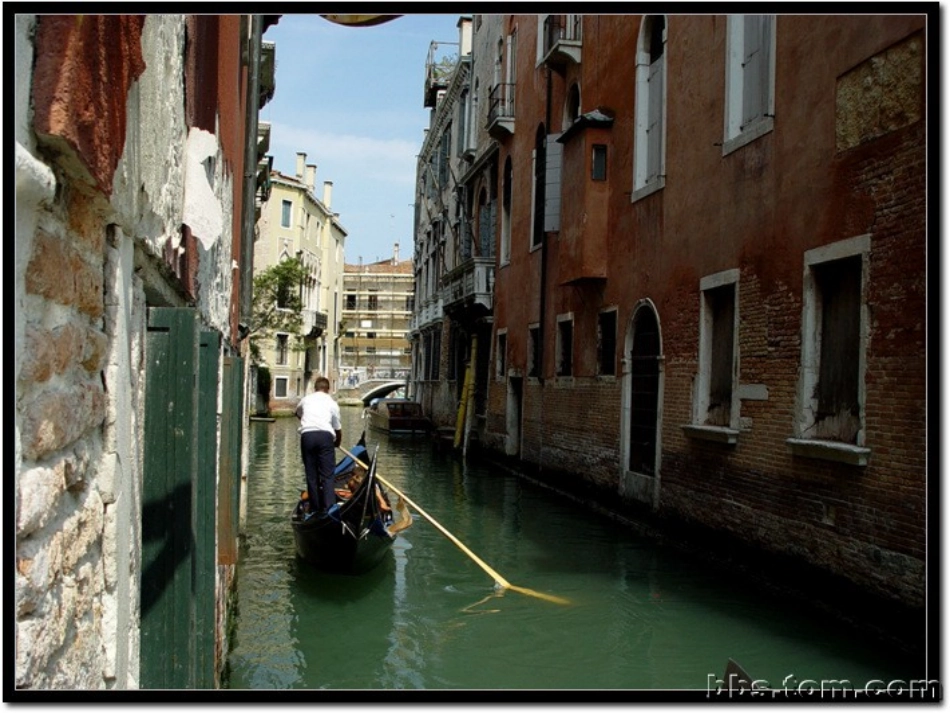 威尼斯的小艇 (4)_第2页