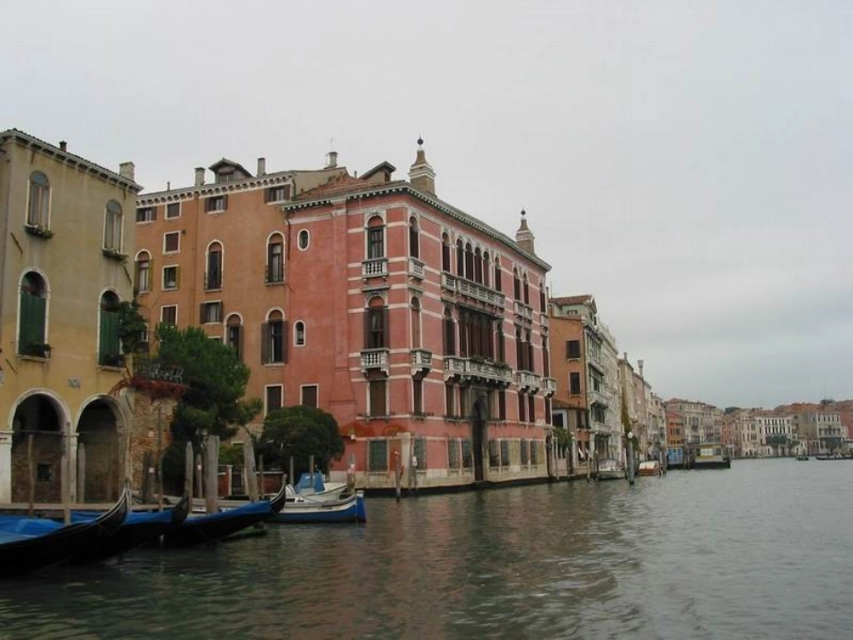 威尼斯的小艇 (4)_第3页