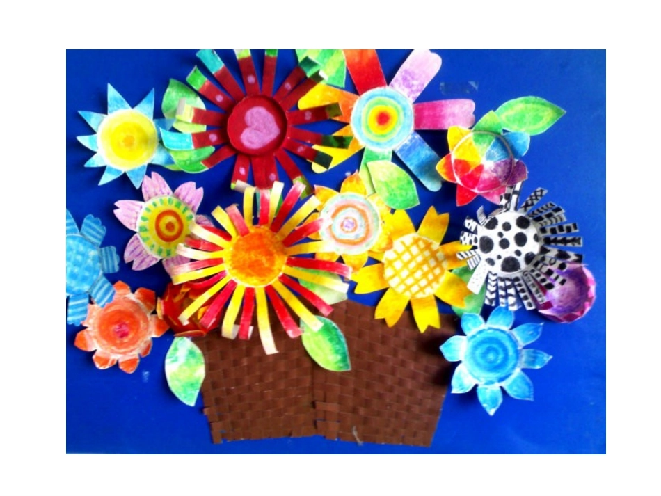 中班美术：纸杯花_第2页