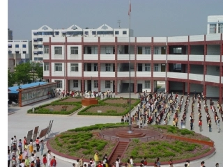 图形的放大与缩小(1)