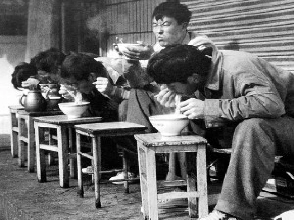 《日益富强的祖国》课件_第3页
