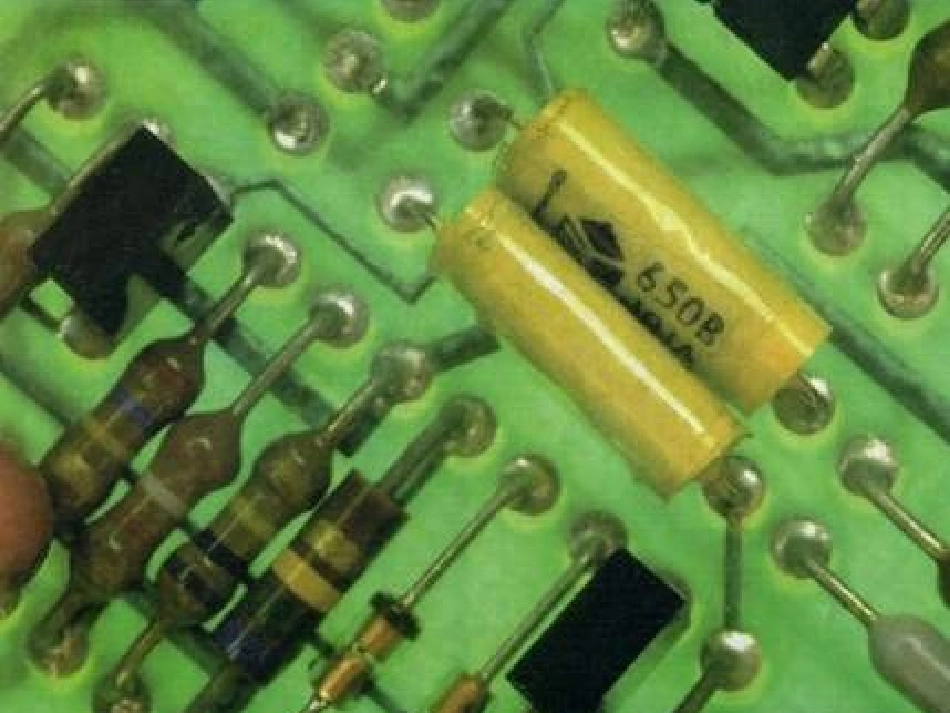 九年级物理电荷_第1页