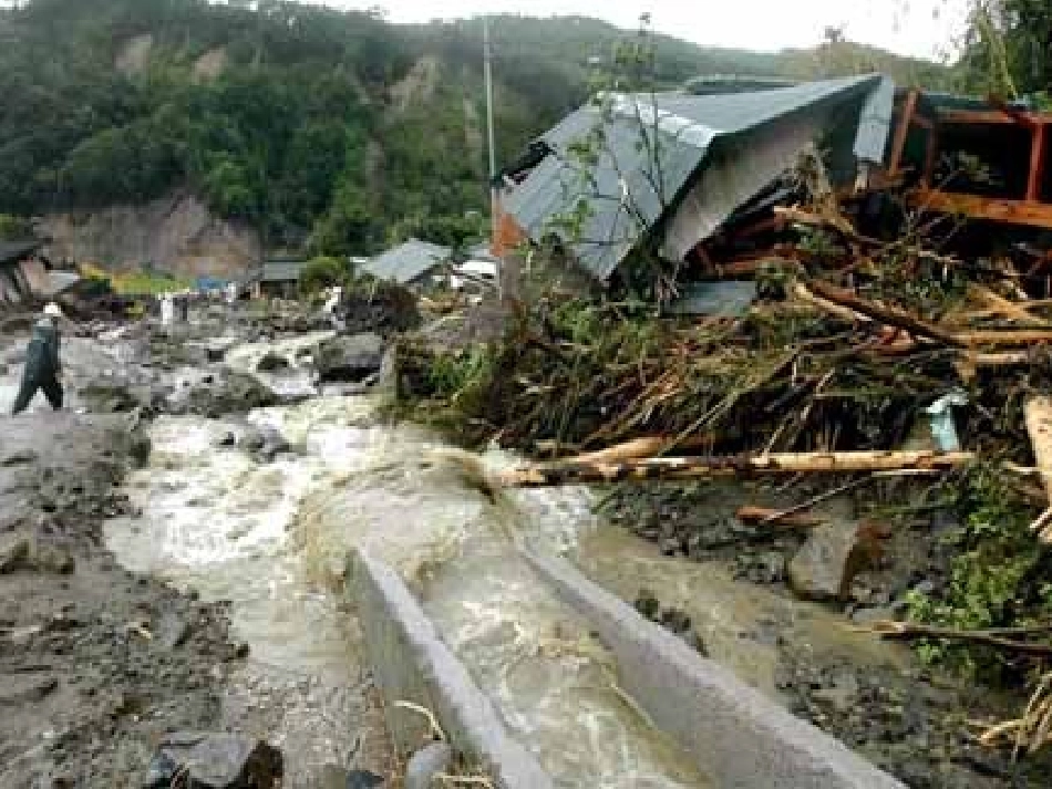 跟踪台风的卫星_第3页