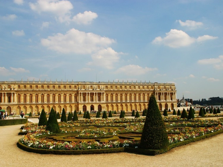 凡尔赛宫课件 (2)_第2页