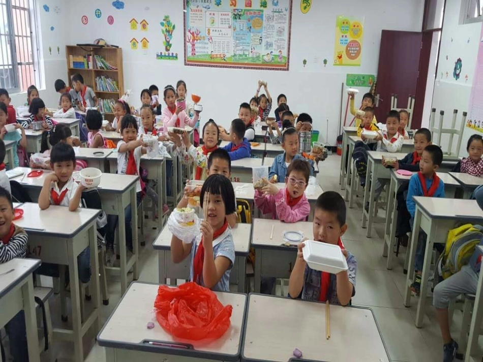 《做一道拿手菜》美术课件PPT-_第3页