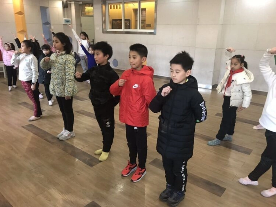 4.美在心灵_第1页