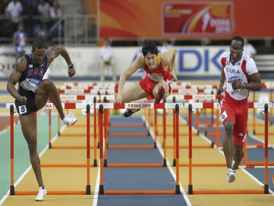 四年级语文上册课件PPT神圣的路程_第2页