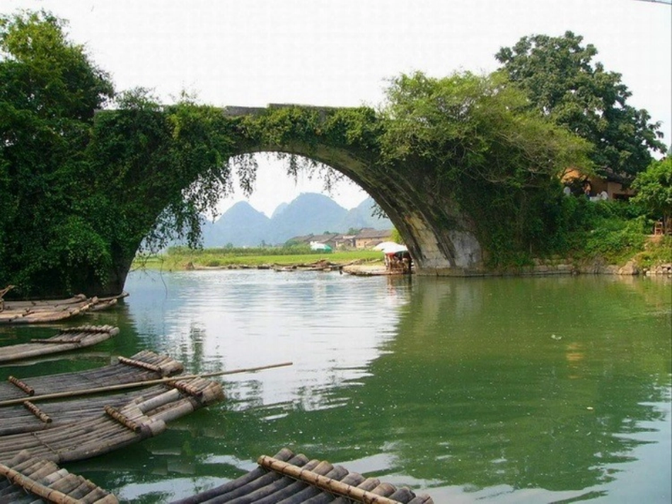 中国石拱桥11pengxiaohua_第1页