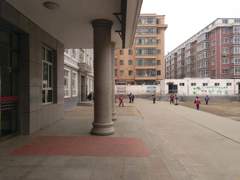 人教2011版小学数学三年级《我们的校园》课件_第3页