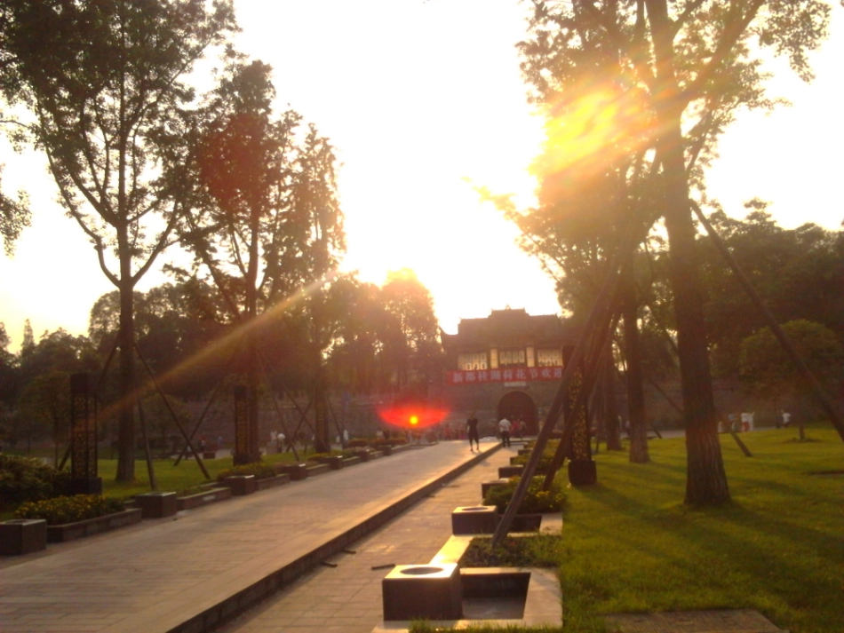 (部编)人教语文2011课标版一年级下册《要下雨了》-教学课件_第1页