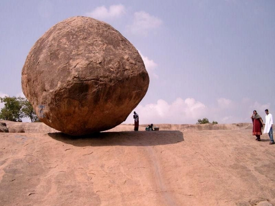 7.奇怪的大石头_第1页