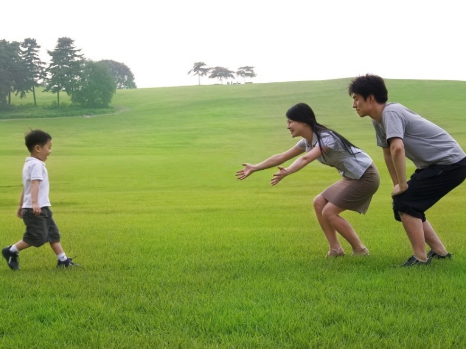 父母与孩子之间的爱 (2)_第3页