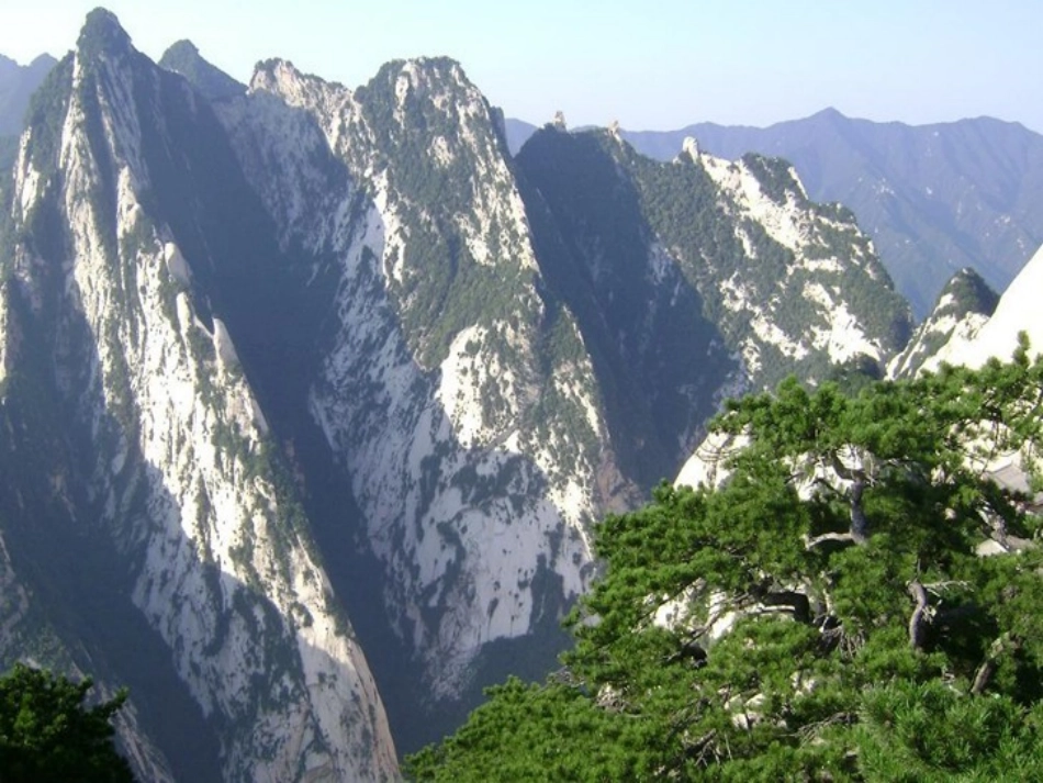 《华山》教学课件_第3页