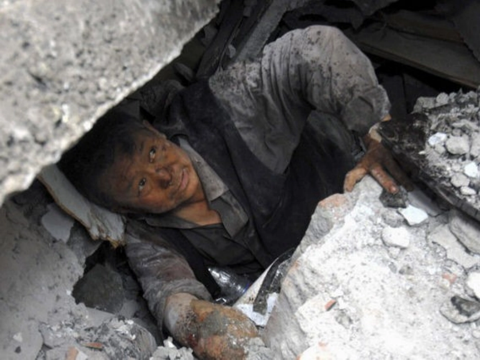 《最后的姿势》PPT课件_第3页