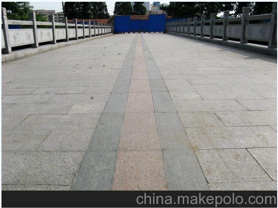 小学数学北师大2011课标版四年级《比大小》课件_第2页