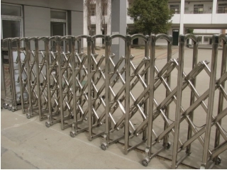 四年级数学平行四边形的认识20100321183418