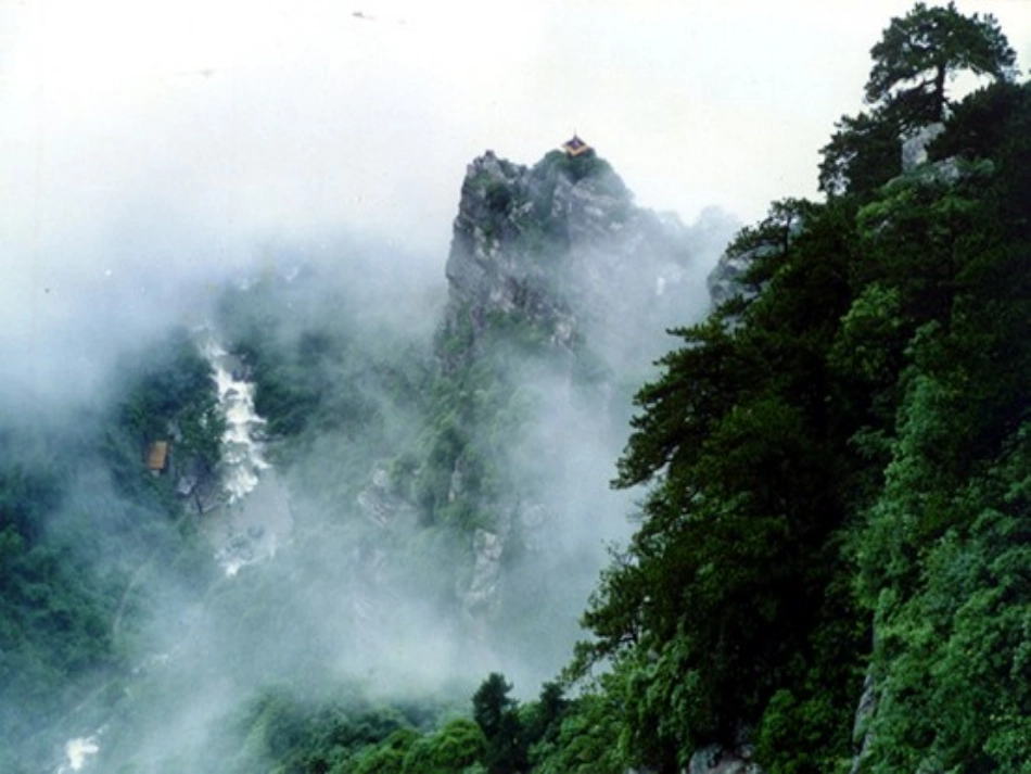 庐山的云雾PPT_第2页