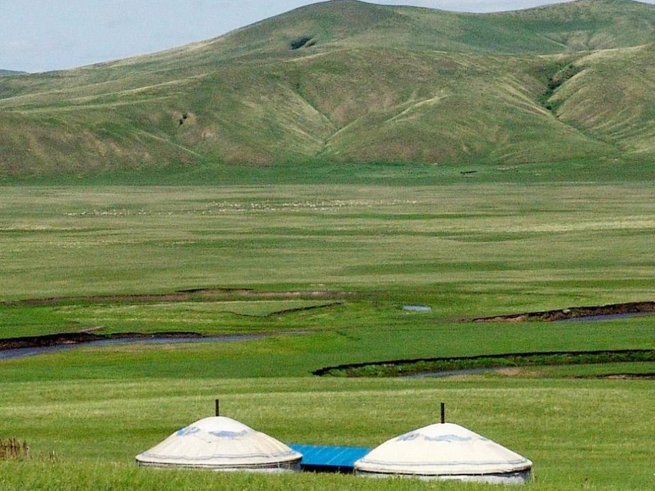 草原的早晨 (3)_第3页