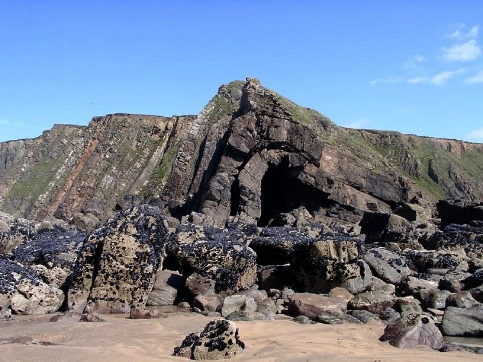 褶皱与地表形态-07_第1页