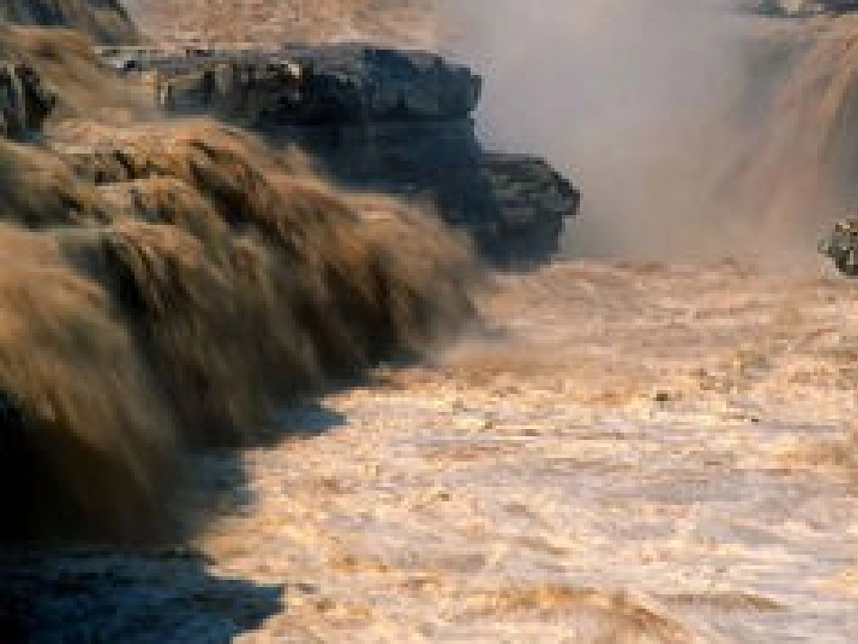 黄河颂课件1_第2页