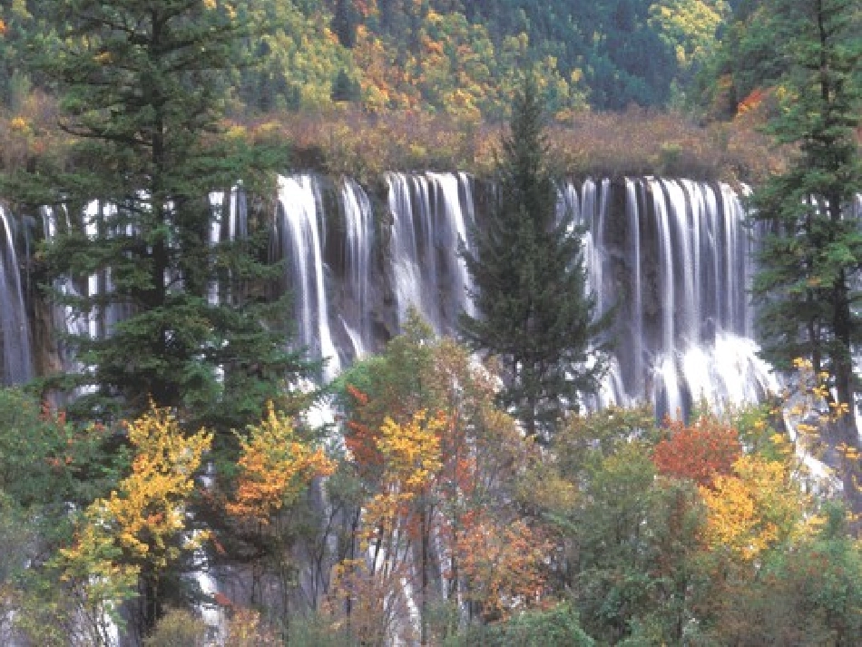 高中语文(晨昏诺日朗)课件3 沪教版第四册 课件_第3页
