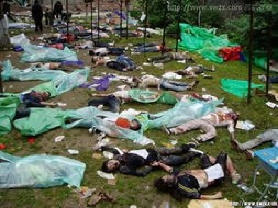 地震中的父与子定稿_第2页