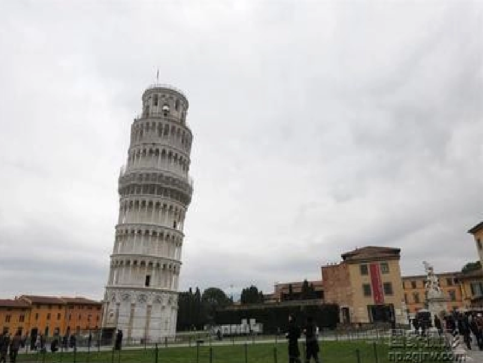 斜塔上的实验课件_第1页