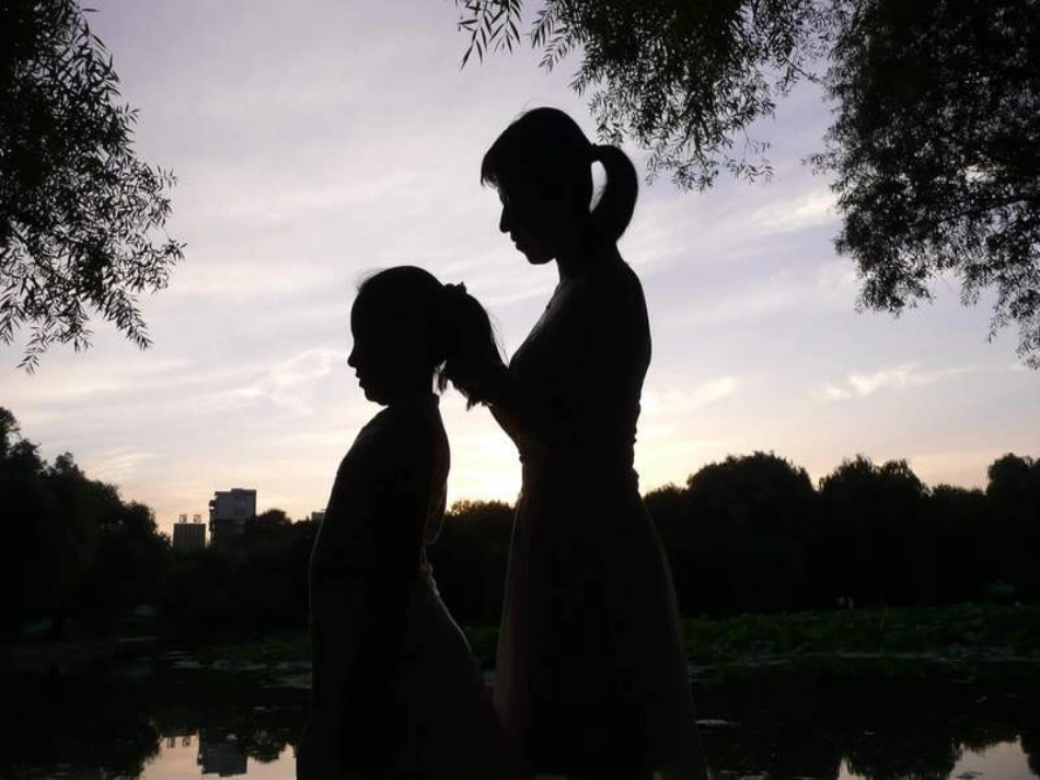 我的母亲 (4)_第3页