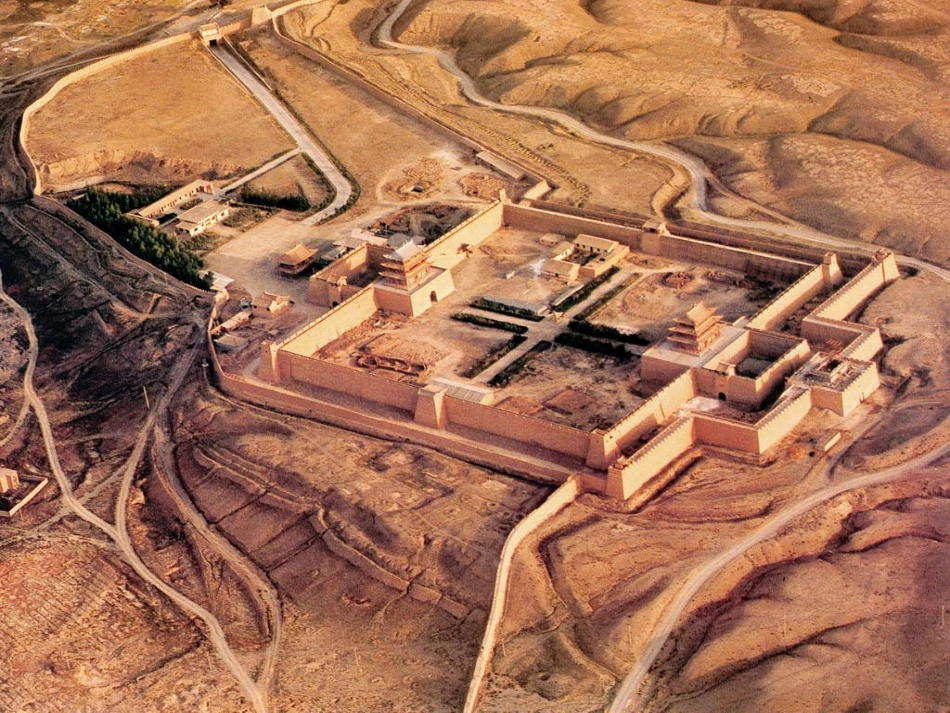 校八年级政治下册 第八课 第1框 神奇的西部课件 人民版 课件_第2页