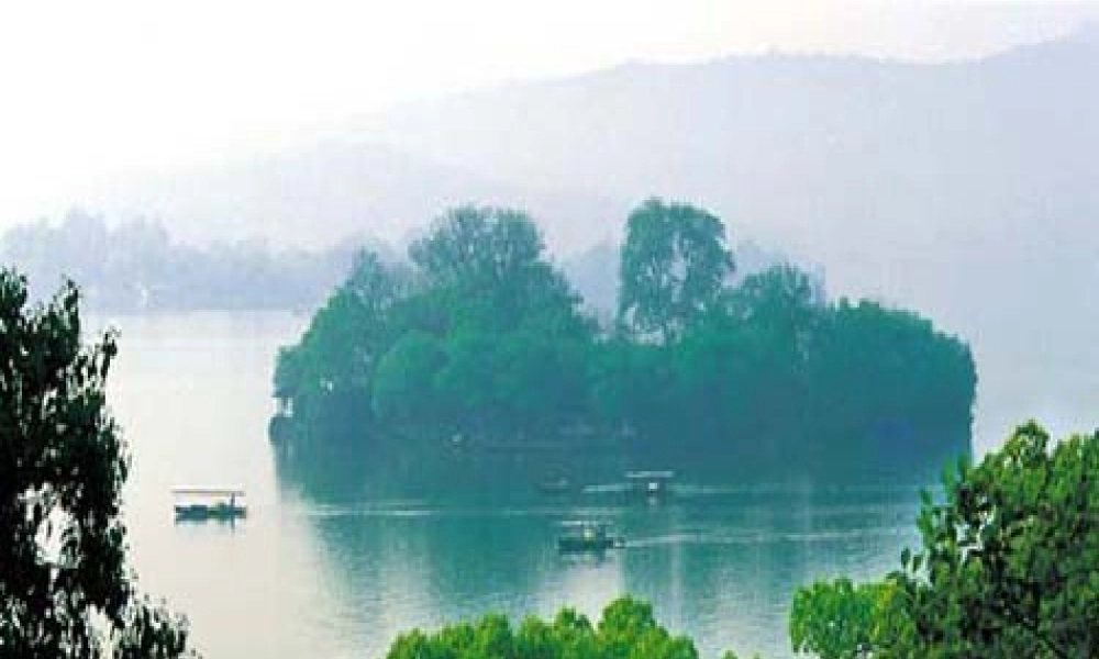 苏教版语文_二年级上_西湖课件