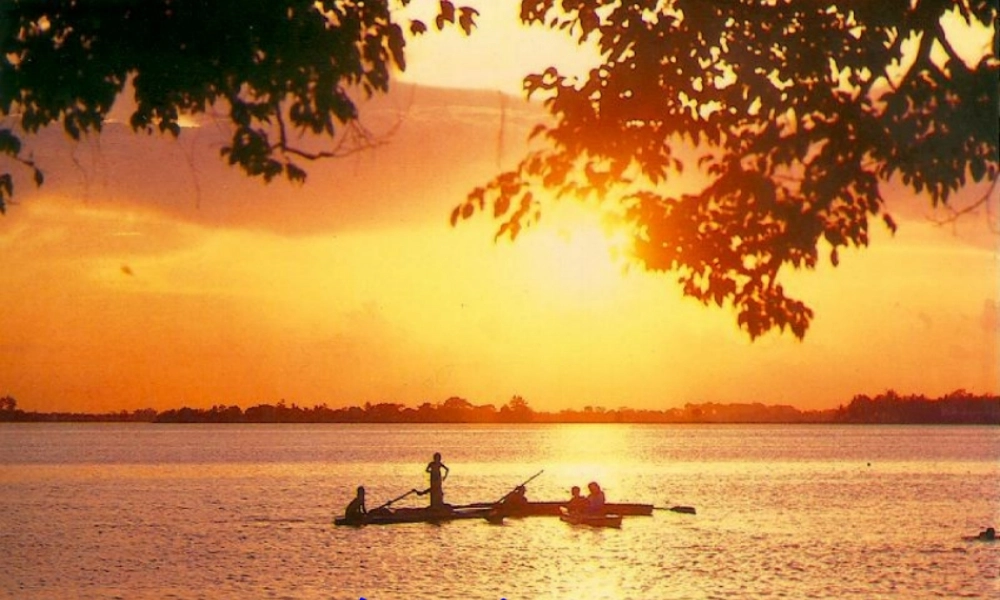 高中语文 第五课中国现代诗歌五首双桅船课件5 粤教版必修2 课件