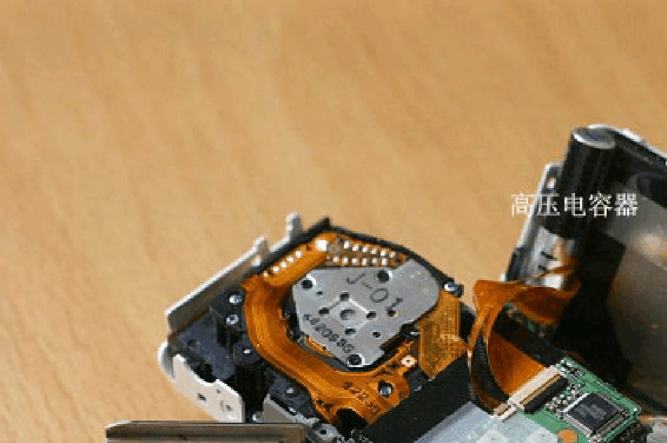 松下DMCFX01GK数码相机拆解_第1页