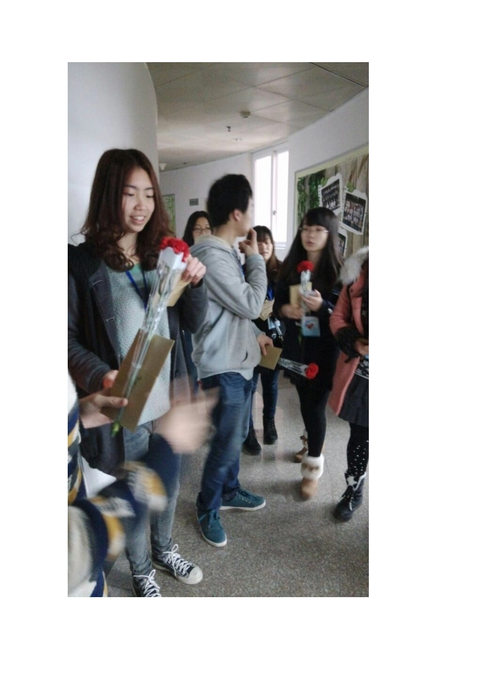 计信义协-38妇女节送花通讯稿_第2页