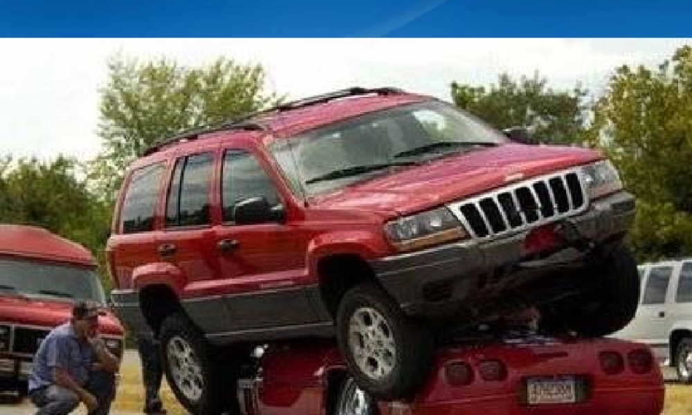 世界各国最搞笑的汽车事故集锦funny-accident