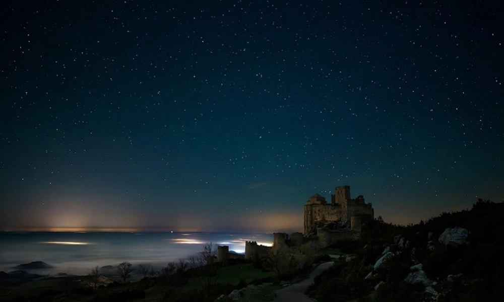 六年级信息技术上册 第11课《仰望星空——在线天文台》课件1 苏科版-苏科版小学六年级上册信息技术课件