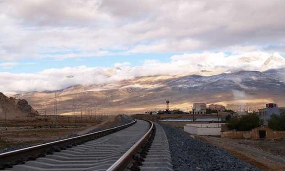 五年级语文下册 第一组 4 把铁路修到拉萨去课件2 新人教版-新人教版小学五年级下册语文课件