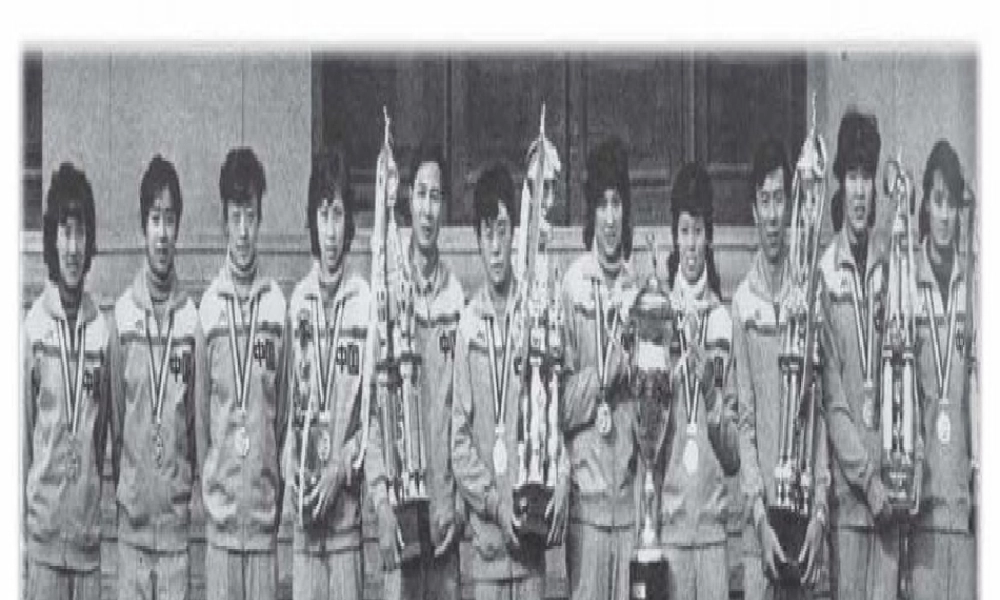 六年级语文上册 4.2 把掌声分给她一半课件1 北师大版-北师大版小学六年级上册语文课件