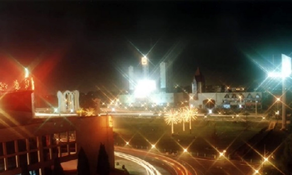 六年级语文下册 第三单元 11 灯光课件 新人教版-新人教版小学六年级下册语文课件