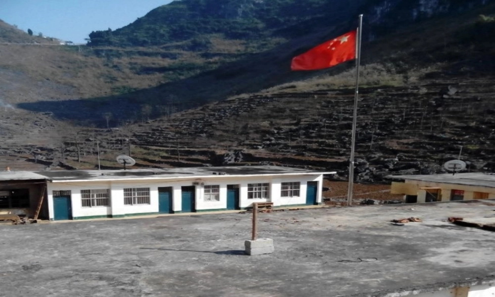 四年级语文下册 第5单元 19《地震中的父与子》课件4 语文S版-语文S版小学四年级下册语文课件