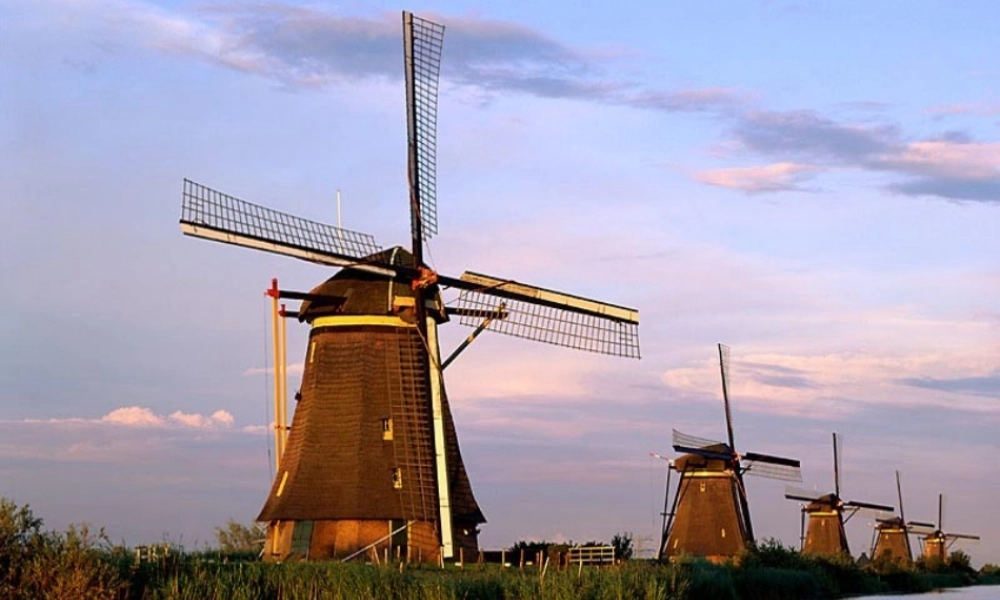 四年级语文下册 第六单元 21《牧场之国》课堂教学课件2 新人教版-新人教版小学四年级下册语文课件