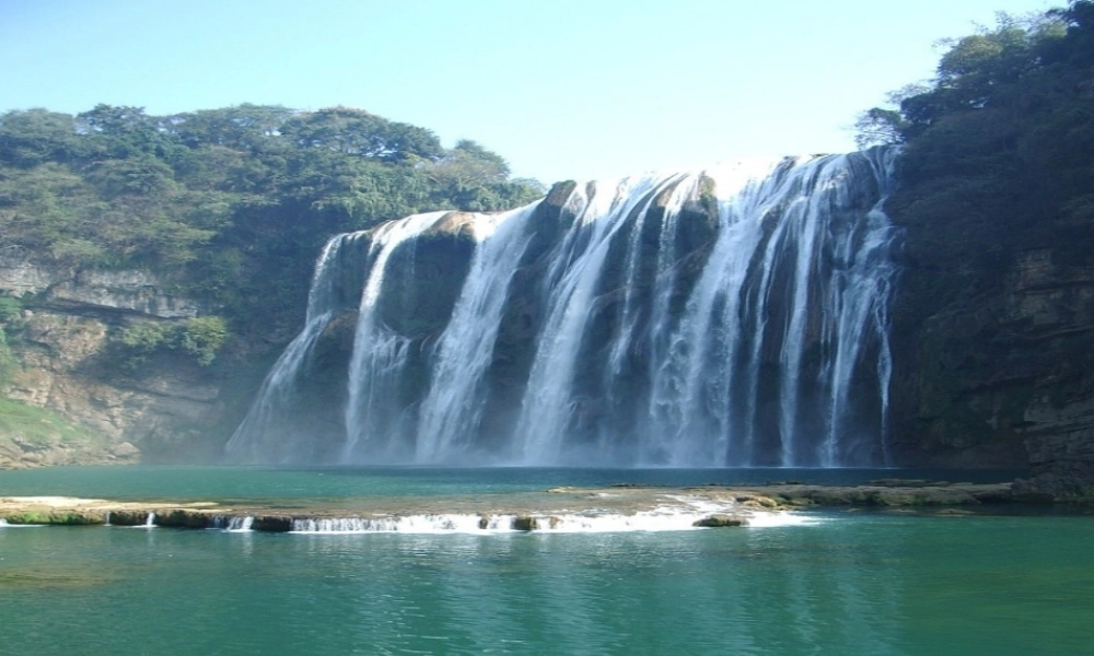 秋三年级语文上册《古诗诵读 望庐山瀑布》课件2 沪教版-沪教版小学三年级上册语文课件